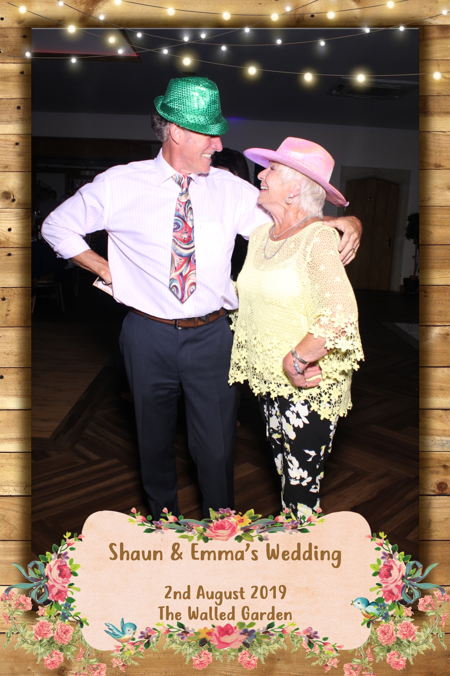 Shaun and Emma's Wedding | View more photos from the event at images.mobile-photo-booth.com/u/MobilePhotoBoothUK/Shaun-and-Emmas-Wedding